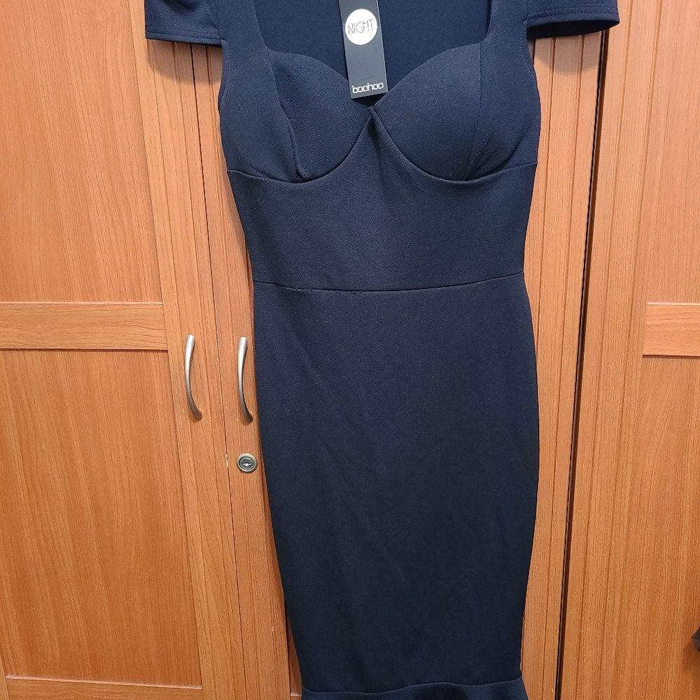 boohoo Frill Hem Midi Dress